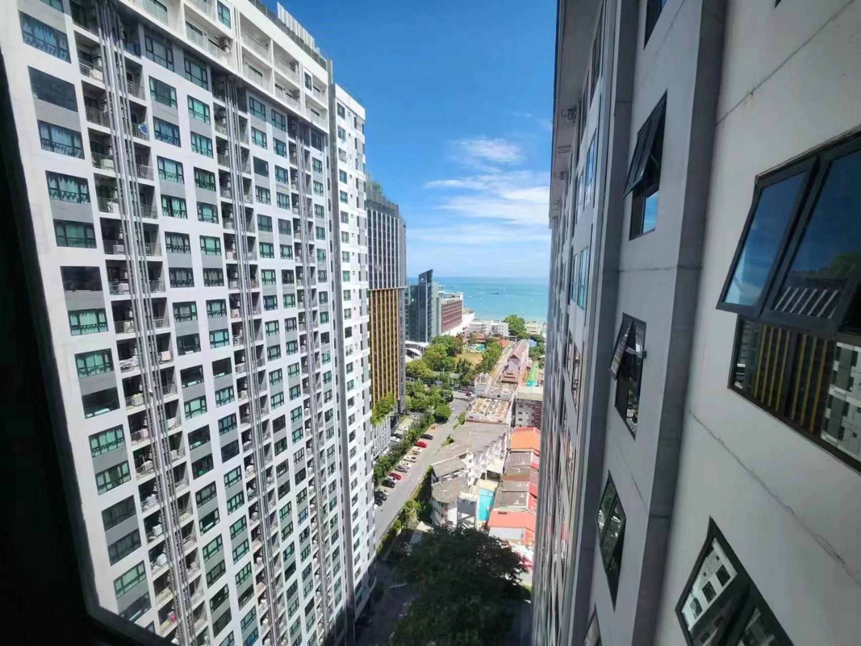 Appartement The Base à Pattaya Extérieur photo